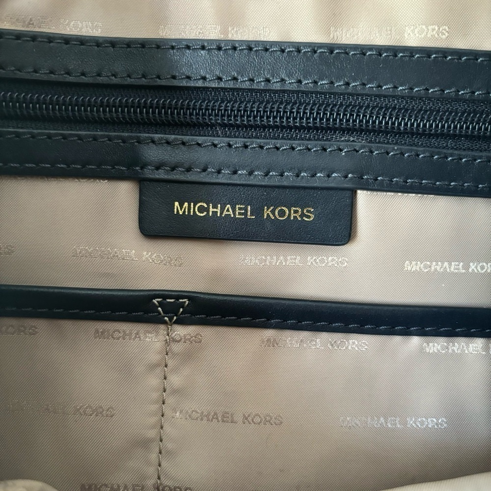 Michael Kors | Women's Leather Raven Large Tote Shoulder Bag Blue Pearl Gray - Picture 4 of 10